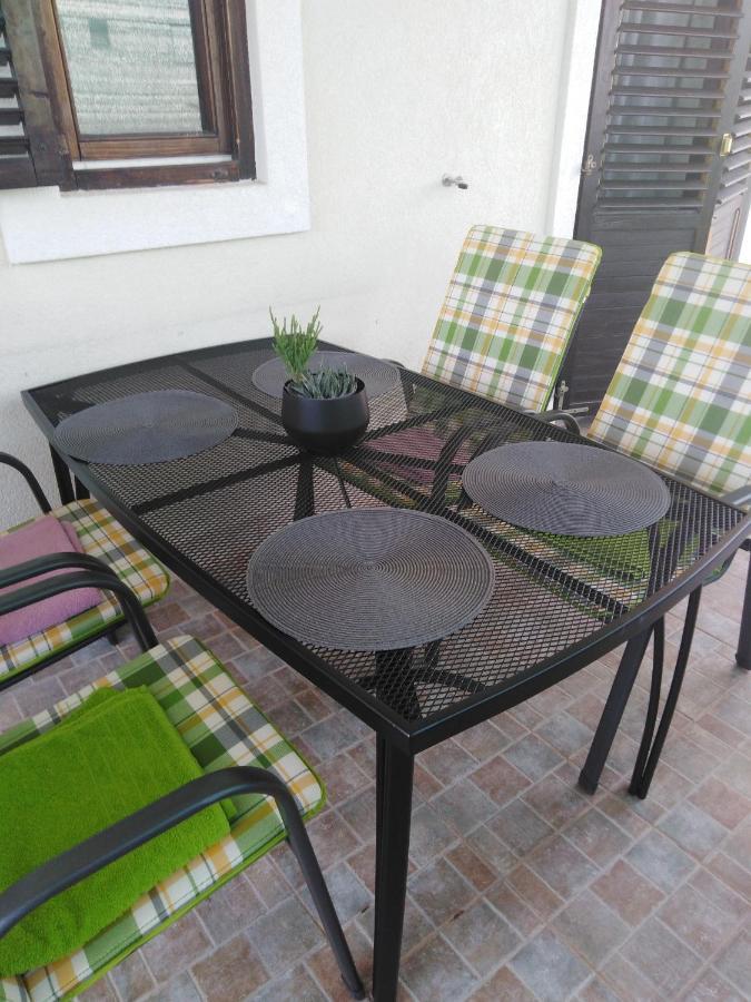 Apartman Irena With Terase End Private Parking Donji Okrug  Екстер'єр фото