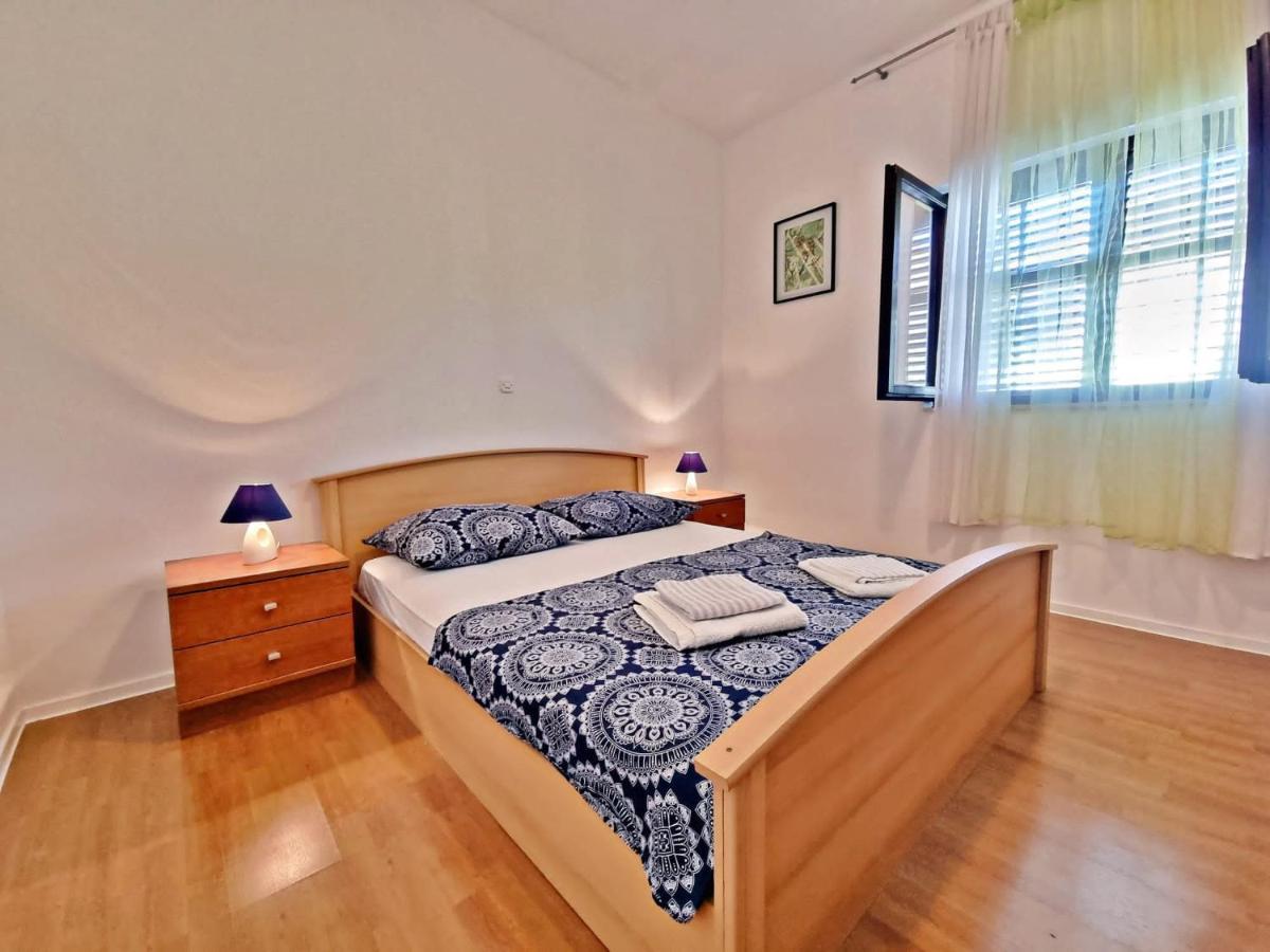 Apartman Irena With Terase End Private Parking Donji Okrug  Екстер'єр фото